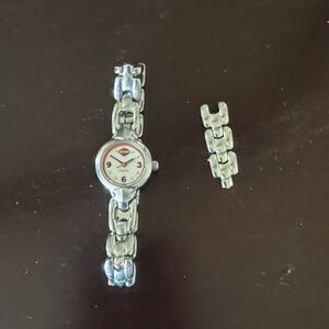 Ladies Harley-Davidson Silver Watch with extra links